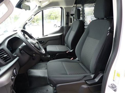 Used 2024 Ford Transit 250 Low Roof w/ Exterior Upgrade Package RWD image 27