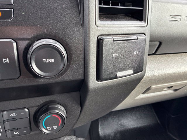 Used 2021 Ford F250 XL w/ Power Equipment Group AWD/4WD image 34