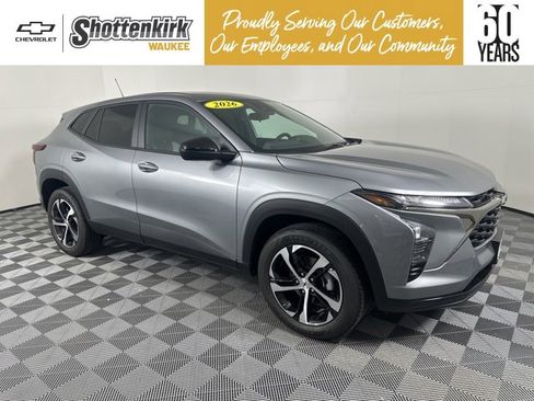 New 2026 Chevrolet Trax RS w/ Driver Confidence Package image 1