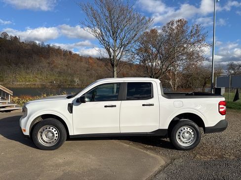 Used 2022 Ford Maverick XL image 2