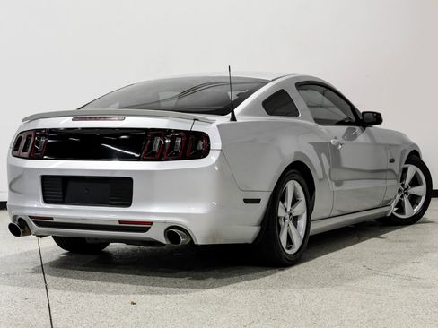 Used 2013 Ford Mustang GT Premium w/ Comfort Pkg RWD image 6