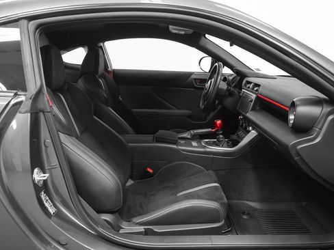 Used 2024 Toyota GR86 Premium RWD image 16