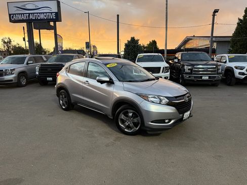 Used 2018 Honda HR-V EX-L image 2