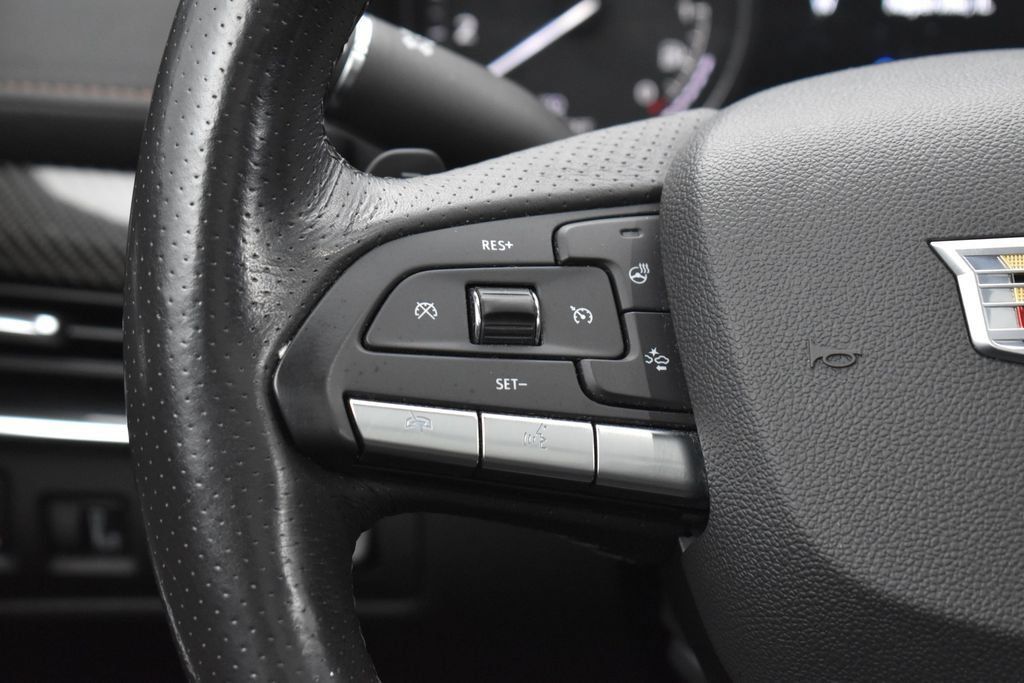 Used 2023 Cadillac XT4 Sport AWD/4WD image 10