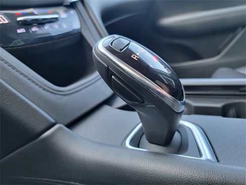 Used 2018 Cadillac XT5 Luxury image 30