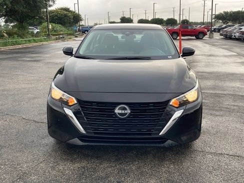 Used 2025 Nissan Sentra S FWD image 2