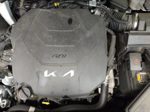 Used 2022 Kia Telluride LX image 30