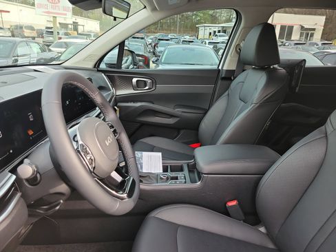 New 2025 Kia Sorento S AWD/4WD image 17