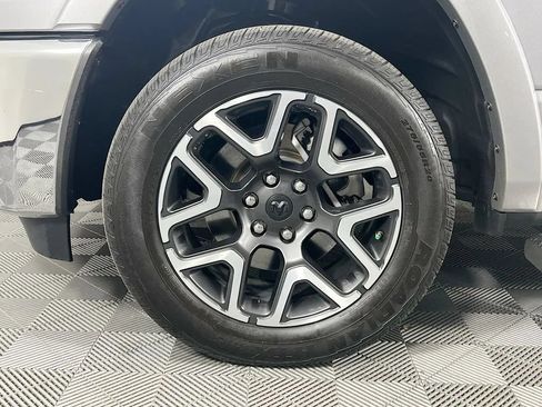 Used 2025 RAM 1500 Laramie AWD/4WD image 31