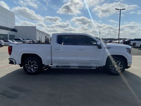 Used 2022 GMC Sierra 1500 SLT image 6