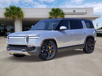 Used 2023 Rivian R1S Adventure video 1