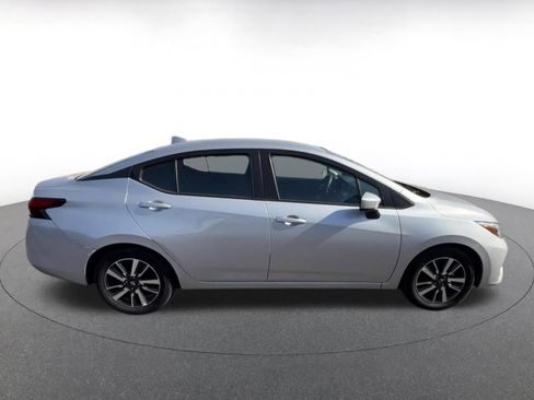 Used 2025 Nissan Versa SV FWD image 16