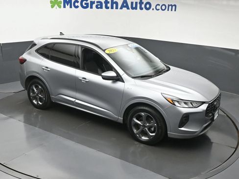 Used 2023 Ford Escape ST-Line Select w/ Tech Pack #1 AWD/4WD image 3