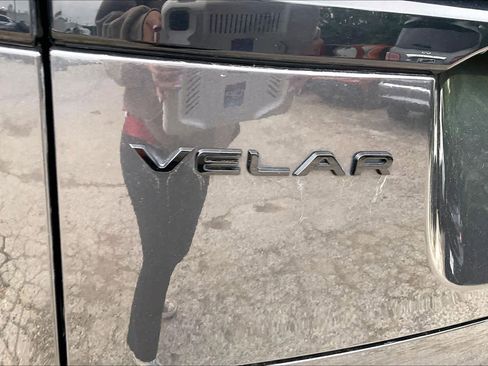 Used 2023 Land Rover Range Rover Velar R-Dynamic S AWD/4WD image 31