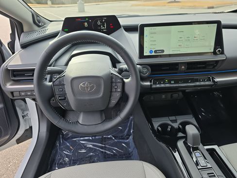 Used 2026 Toyota Prius Limited image 15