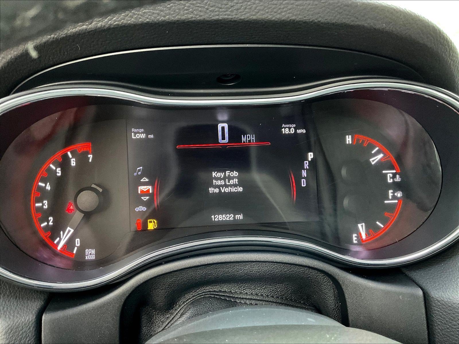 Used 2018 Dodge Durango SXT w/ 3rd Row Seating Group RWD image 13