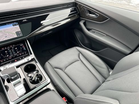 New 2026 Audi Q8 Premium Plus image 32