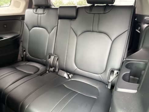 Used 2025 Honda Pilot Elite image 24