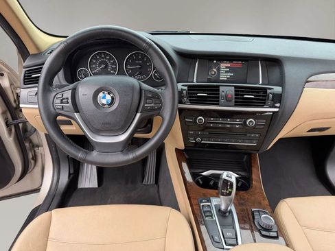 Used 2017 BMW X3 sDrive28i RWD image 10