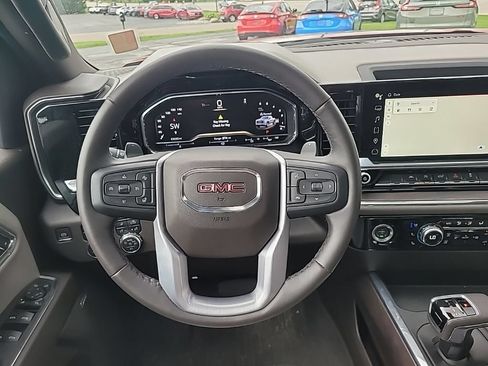 Used 2024 GMC Sierra 1500 SLT w/ SLT Convenience Package AWD/4WD image 6