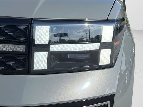 Certified 2025 Hyundai Santa Fe Calligraphy FWD image 25