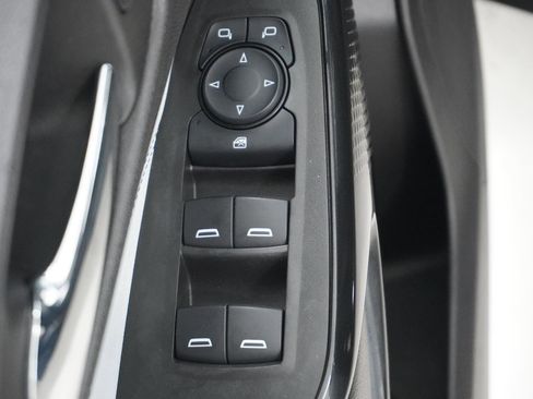 Used 2025 Chevrolet Trax LT w/ Driver Confidence Package image 13