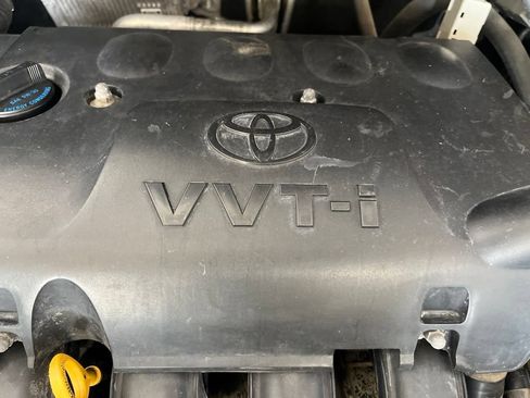 Used 2012 Toyota Yaris LE FWD image 10