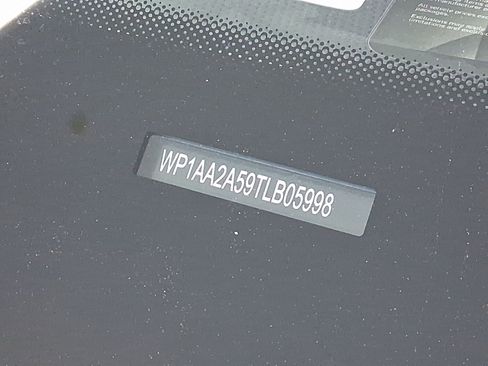 New 2026 Porsche Macan image 19