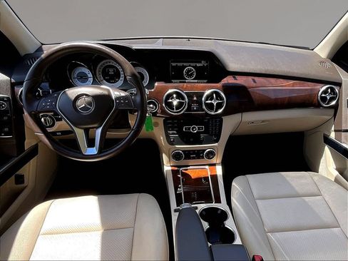 Used 2015 Mercedes-Benz GLK 350 4MATIC image 7