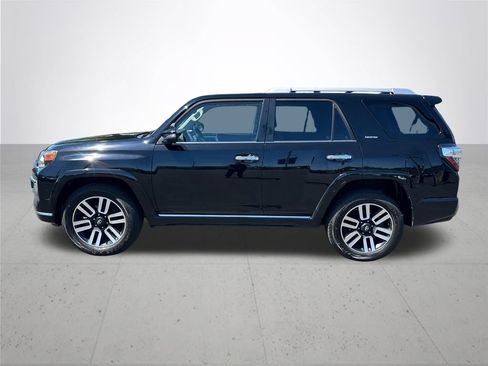 Used 2022 Toyota 4Runner Limited AWD/4WD image 10