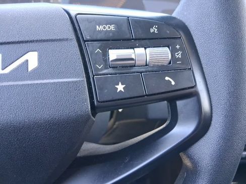 Used 2025 Kia K4 FWD image 20