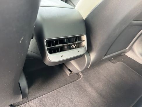 Used 2023 Tesla Model 3 Performance image 23