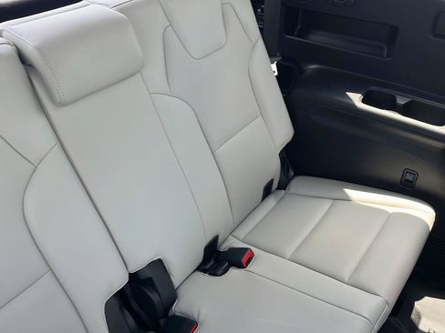 Used 2024 Kia Telluride S w/ S Sunroof Package AWD/4WD image 29