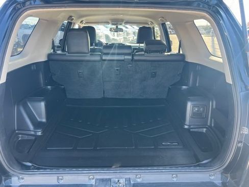 Used 2019 Toyota 4Runner SR5 Premium AWD/4WD image 9