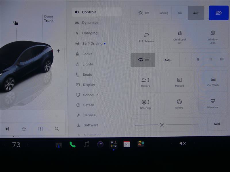 Used 2024 Tesla Model Y Long Range AWD/4WD image 12