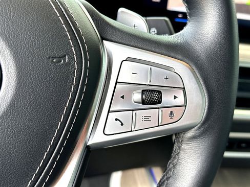 Certified 2023 BMW X7 xDrive40i w/ Premium Package image 17