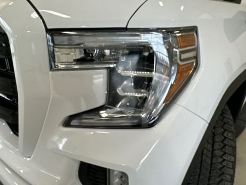 Used 2021 GMC Sierra 1500 Elevation image 16