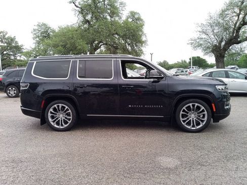 Used 2023 Jeep Grand Wagoneer Series II w/ Convenience Group III image 4