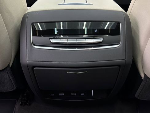 Used 2026 Cadillac Escalade ESV Sport w/ Touring Package AWD/4WD image 34