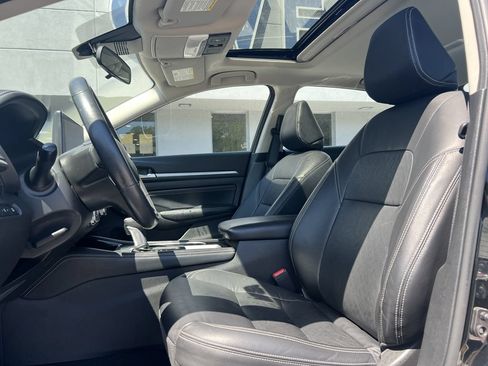Used 2023 Nissan Altima 2.5 SL FWD image 19