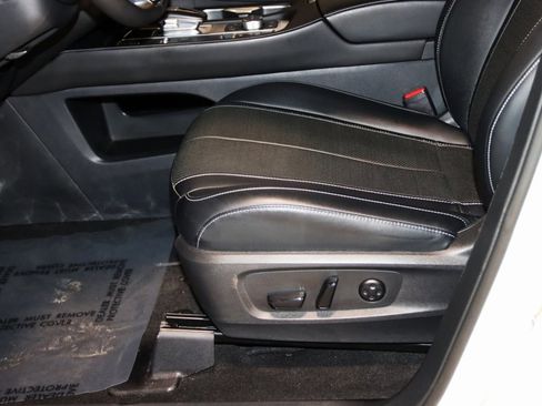 Used 2023 INFINITI QX60 Pure image 31