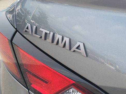 Used 2023 Nissan Altima 2.5 SR w/ SR Premium Package FWD image 8