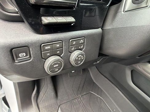 New 2026 Chevrolet Silverado 2500 ZR2 AWD/4WD image 22