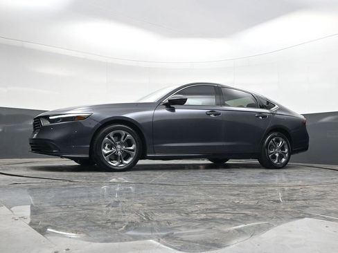 Used 2024 Honda Accord EX-L image 30