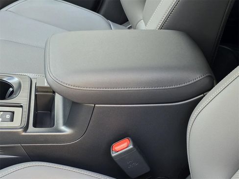 New 2026 Subaru Outback Limited image 10