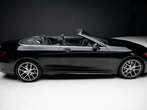 Used 2018 Mercedes-Benz S 560 Cabriolet image 37