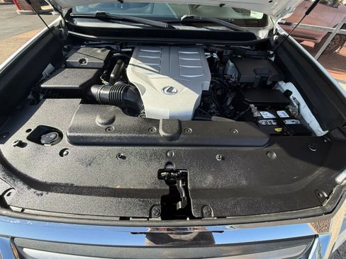 Used 2017 Lexus GX 460 w/ Navigation Package AWD/4WD image 22