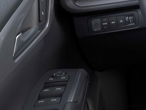 New 2026 Chevrolet Traverse LT w/ Driver Confidence Package AWD/4WD image 22