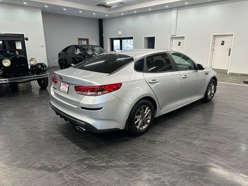 Used 2019 Kia Optima LX image 5