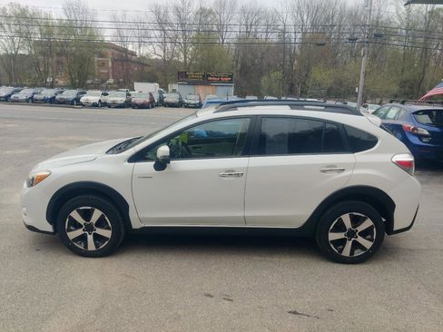 Used 2014 Subaru Crosstrek Touring AWD/4WD image 3